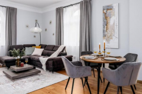 One bedroom apartment with fireplace & AC by Prague Days